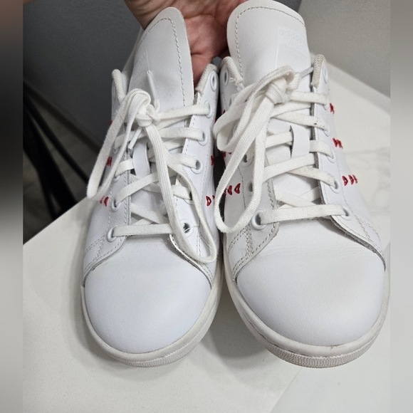 Adidas Stan Smith Valentines Day Sneakers - Picture 10 of 16